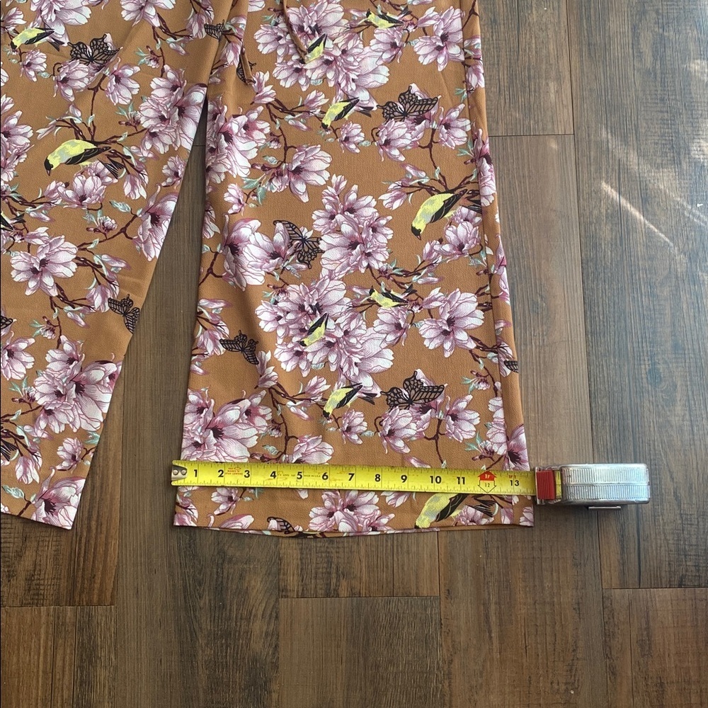H&M Blue Striped and Floral Tan Capris - Picture 11 of 16